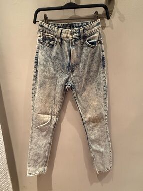 Slim Fit Light Acid-Wash Jeans